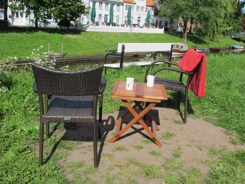 Apartments Im Froschhaus Mit Fruehstueckskuechen Frederiksstad Eksteriør billede