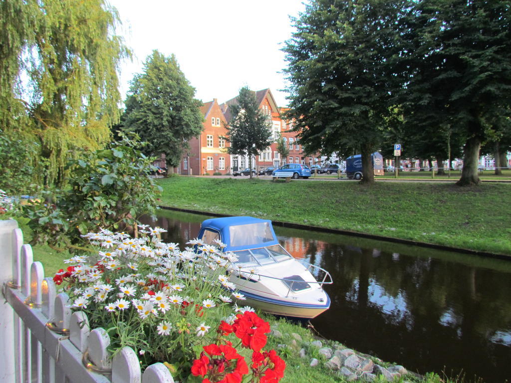 Apartments Im Froschhaus Mit Fruehstueckskuechen Frederiksstad Eksteriør billede